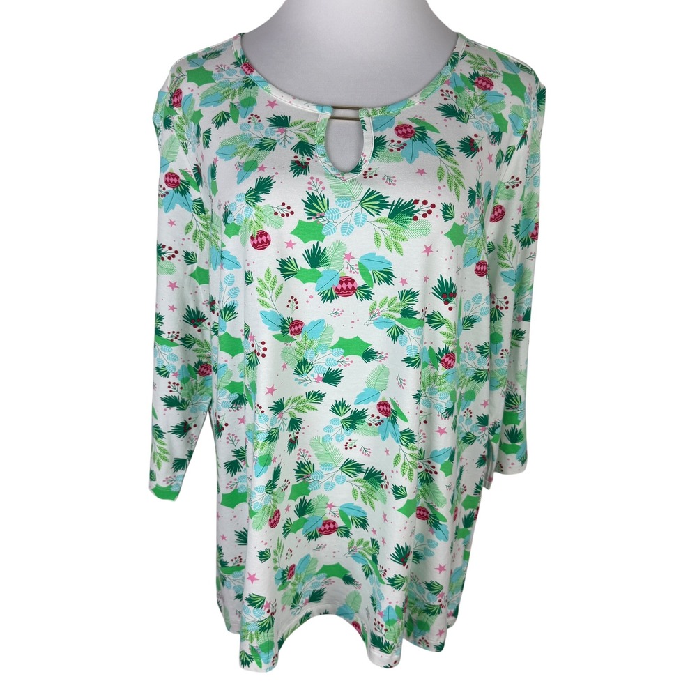 Coral Bay Women's 1X Christmas Top White Green Red Ornament Keyhole NWT